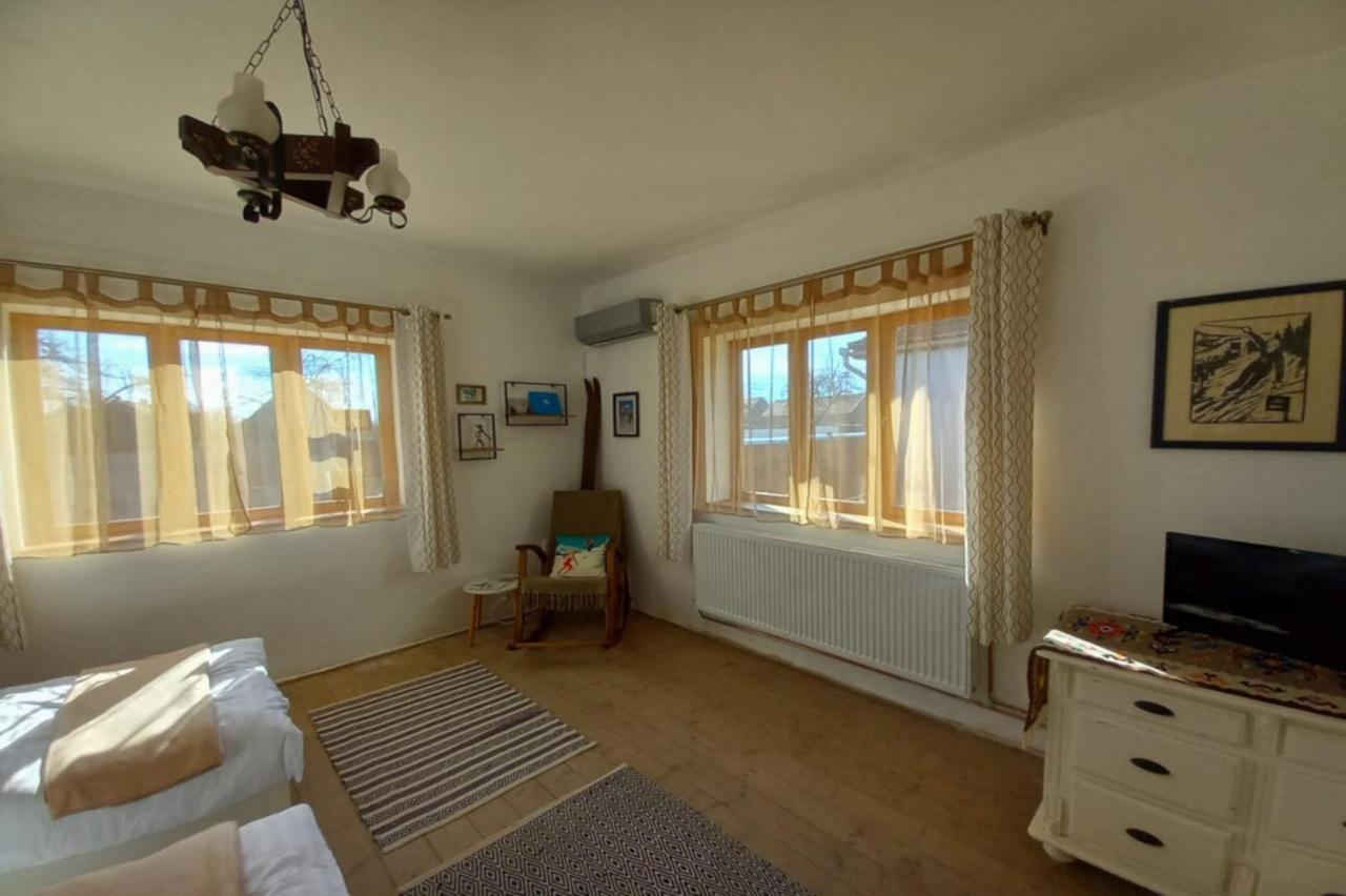 Galeria Turismului Montan Guest House Cîrţişoara Екстериор снимка