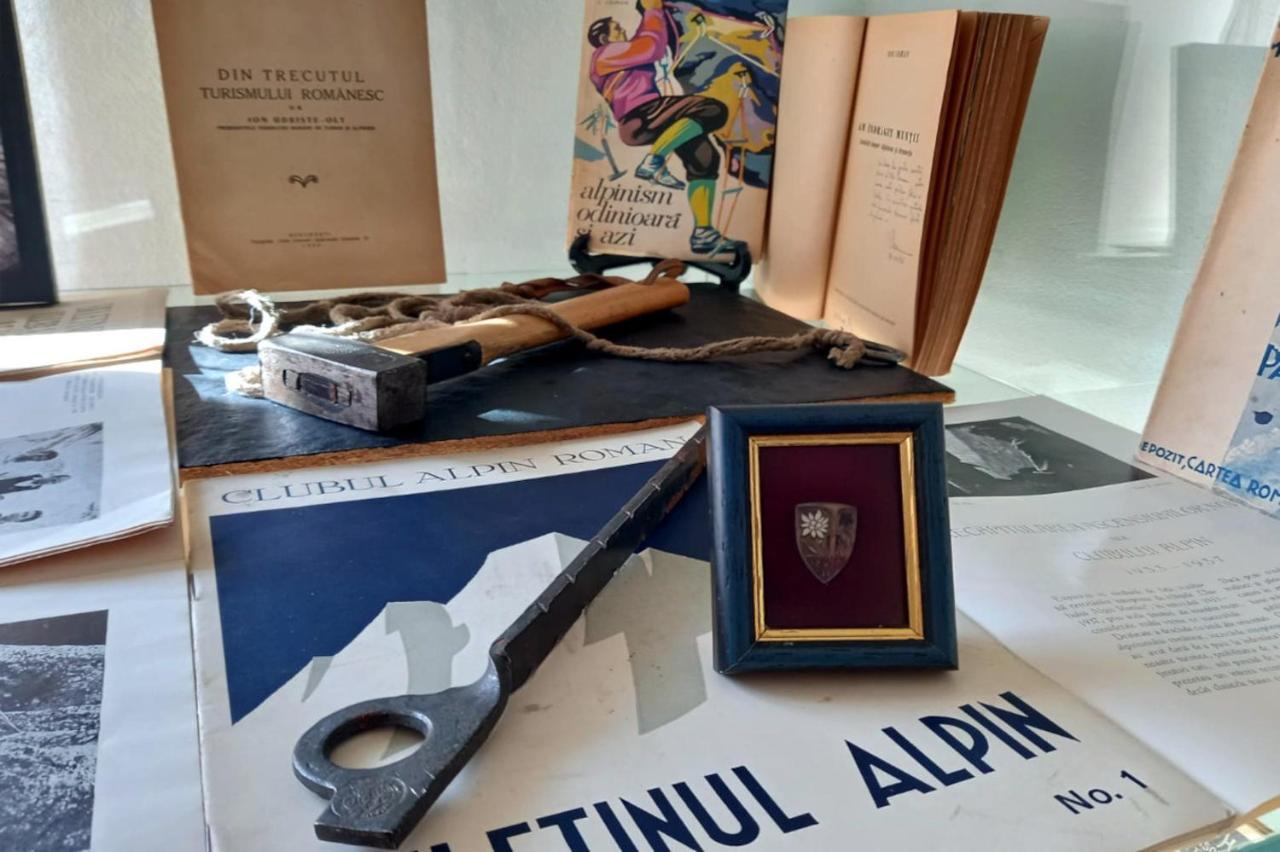 Galeria Turismului Montan Guest House Cîrţişoara Екстериор снимка