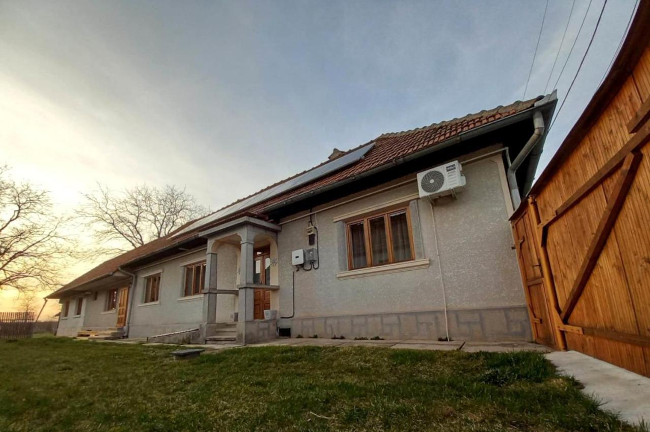 Galeria Turismului Montan Guest House Cîrţişoara Екстериор снимка